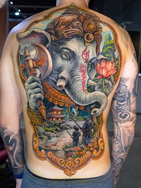 Pieza de realismo en antebrazo ciervo y bosque creada en Pache Tattoo Art